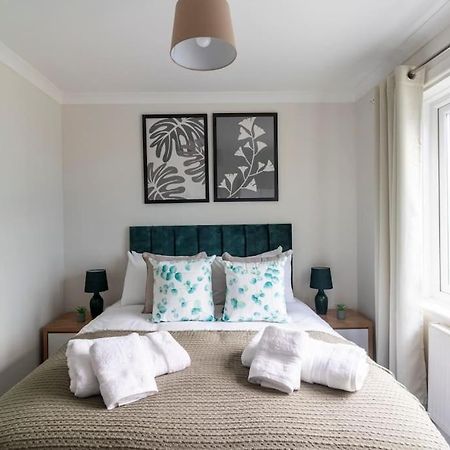 Spacious Sea View 2 Bedroom Sleeps 6-Free Parking Bournemouth Zewnętrze zdjęcie