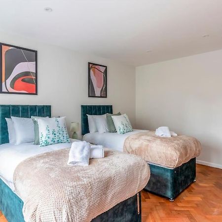 Spacious Sea View 2 Bedroom Sleeps 6-Free Parking Bournemouth Zewnętrze zdjęcie